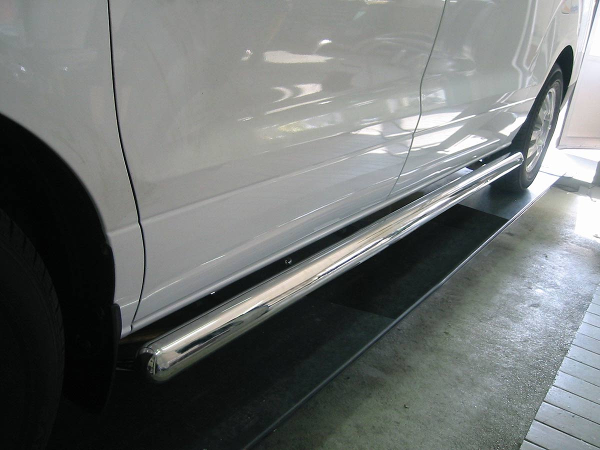 delta4x4 Side Bars Hyundai H1 basic ø76