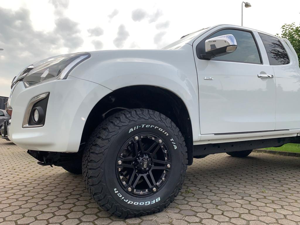 4x RID R01 9x17 Felgen in Matte Black | Premium Alufelgen für verschiedene Fahrzeuge