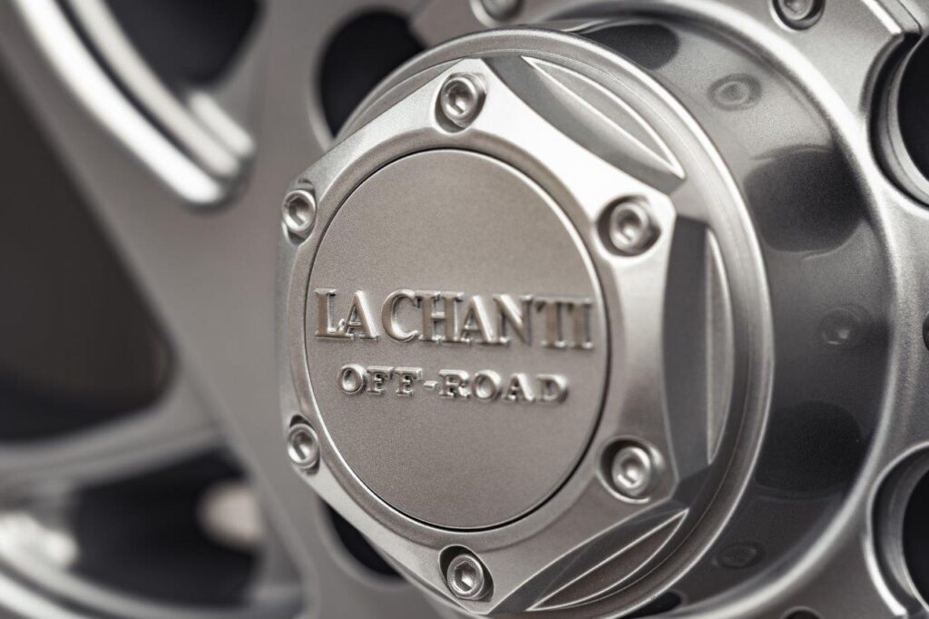La Chanti LC-OF20 10J x 22 Zoll 6x139,7 ET12 Glossy Silver Milled