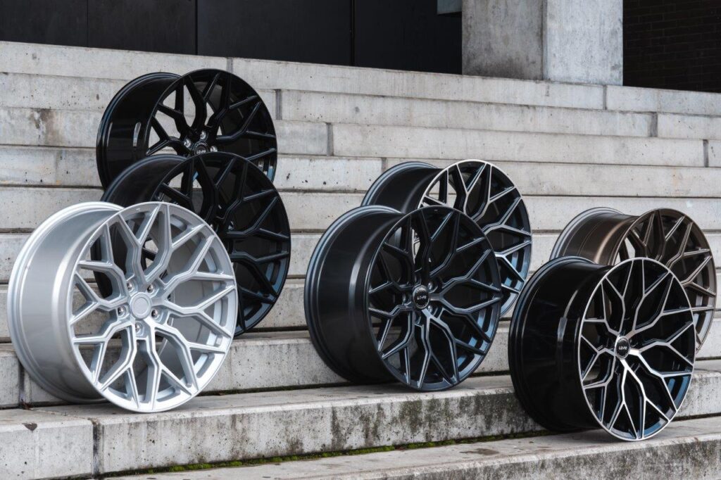 La Chanti LC-P2 9J x 20 Zoll 5x120 ET35 Glossy Black