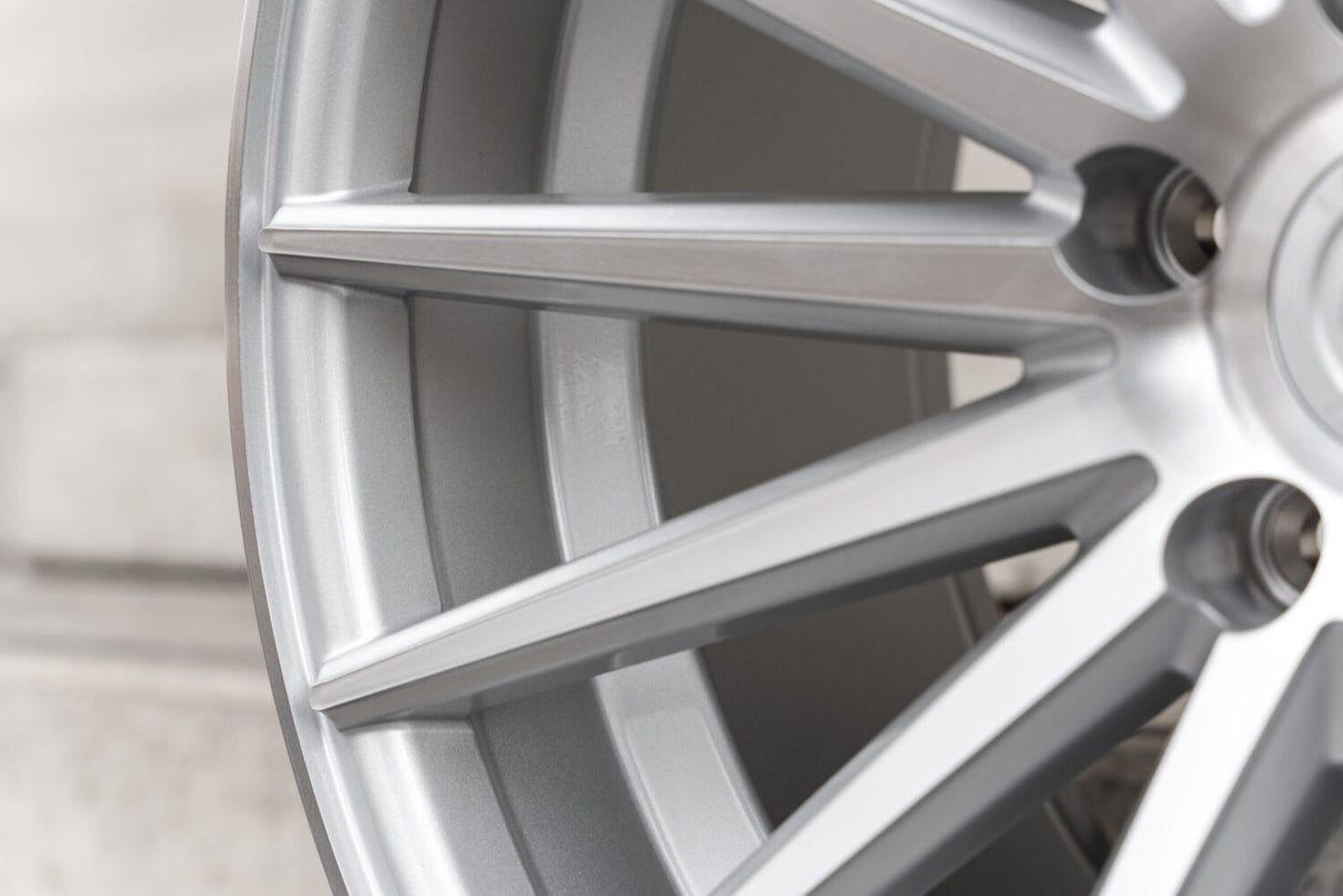 La Chanti LC-P5 9,5J x 19 Zoll 5x112 ET45 Machined Silver