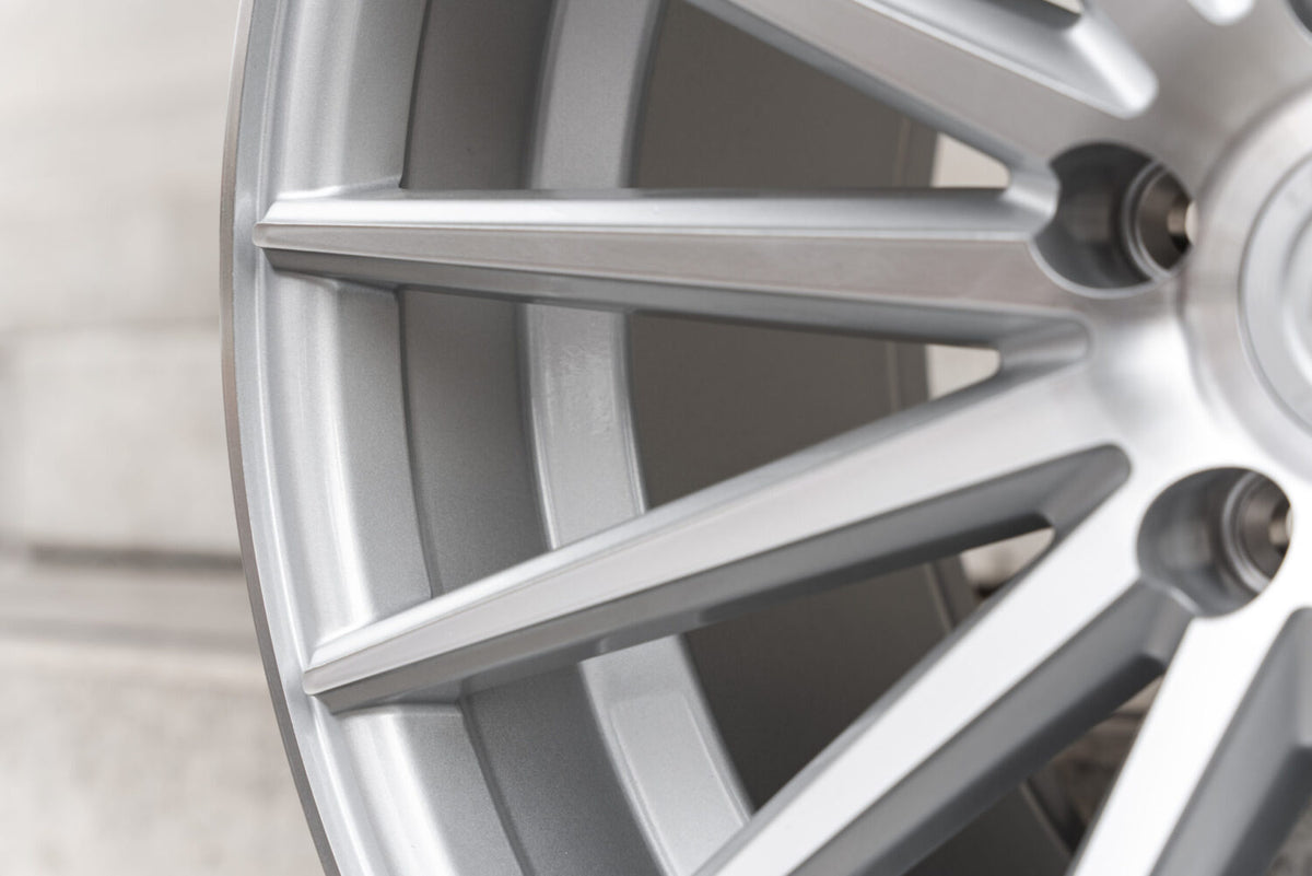 La Chanti LC-P5 8.5J x 19 inch 5x114.3 ET35 Machined Silver