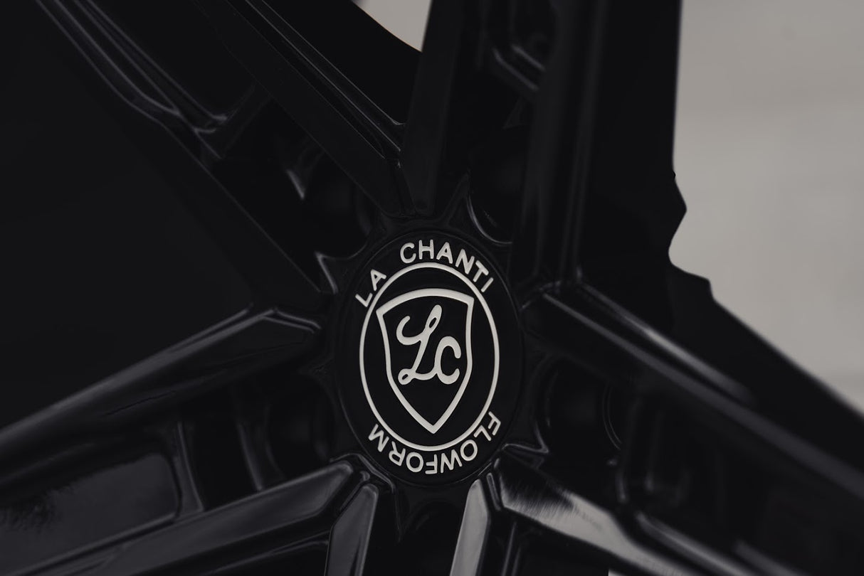 La Chanti LC-P8 11J x 20 Zoll 5x120 ET38 Glossy Black