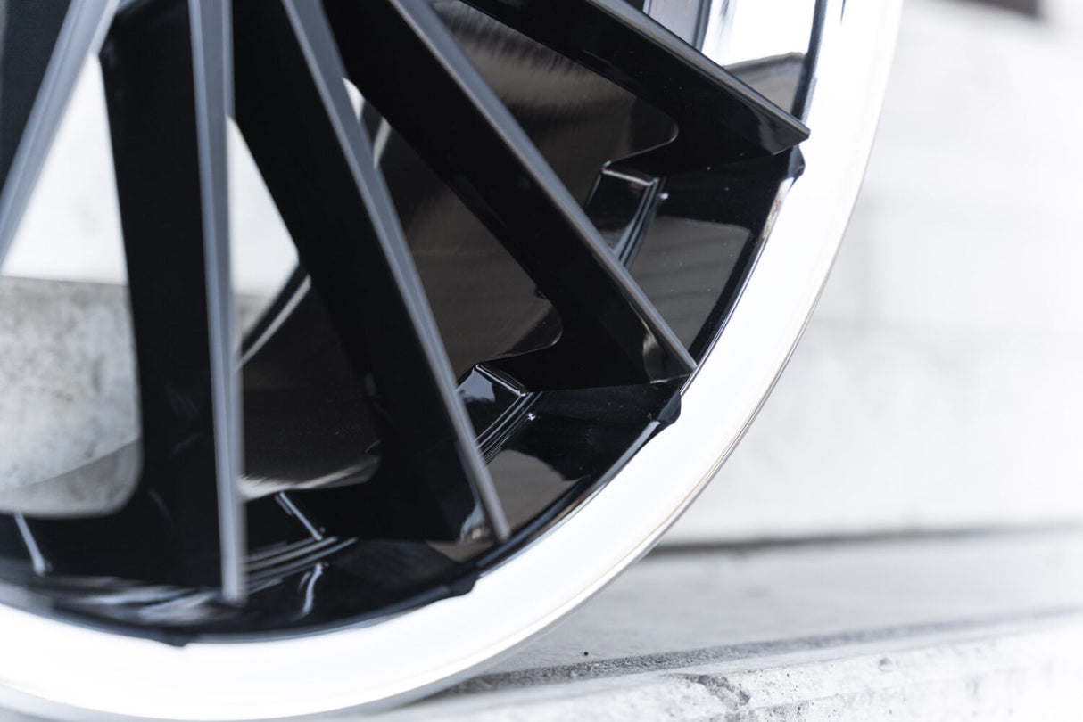 La Chanti LC-P12 9J x 22 Zoll 5x112 ET35 Glossy Black