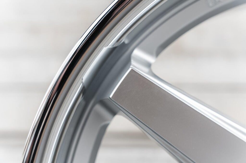 La Chanti LC-P13 9J x 20 Zoll 5x112 ET23 Silver