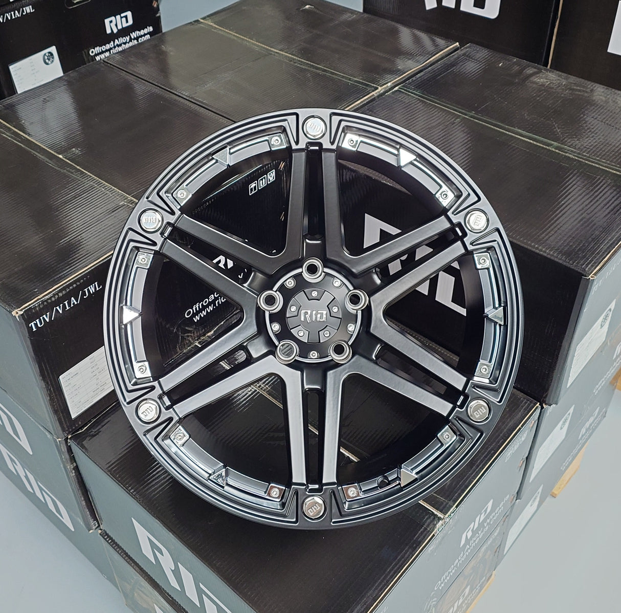 4x Felgen RID R01 9x20 ET-13 5x139,7