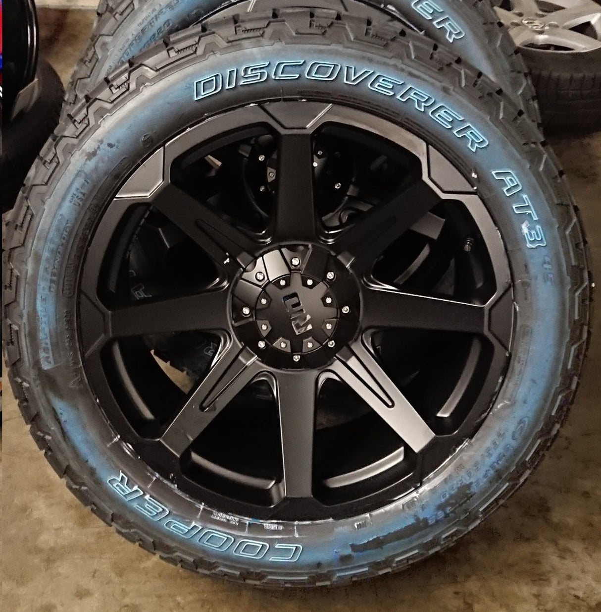 4x rims RID R05 9×20 ET20 6×139.7 + 4x tires Cooper AT3-4S 265/50/20