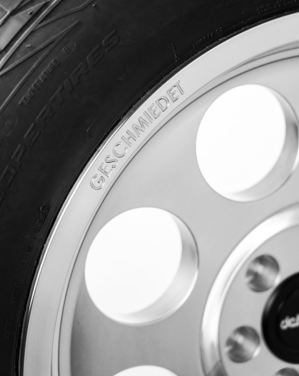 delta4x4 LegacyForged glanzpoliert Alufelge 6x114,3 Polished + Clearcoated – X-Klasse