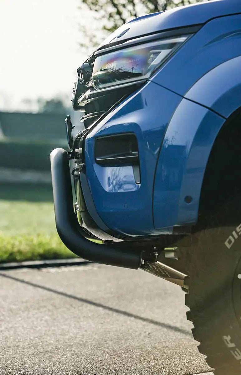 delta4x4 Frontbügel Schwarz Matt 70mm Amarok mit 100mm Lift