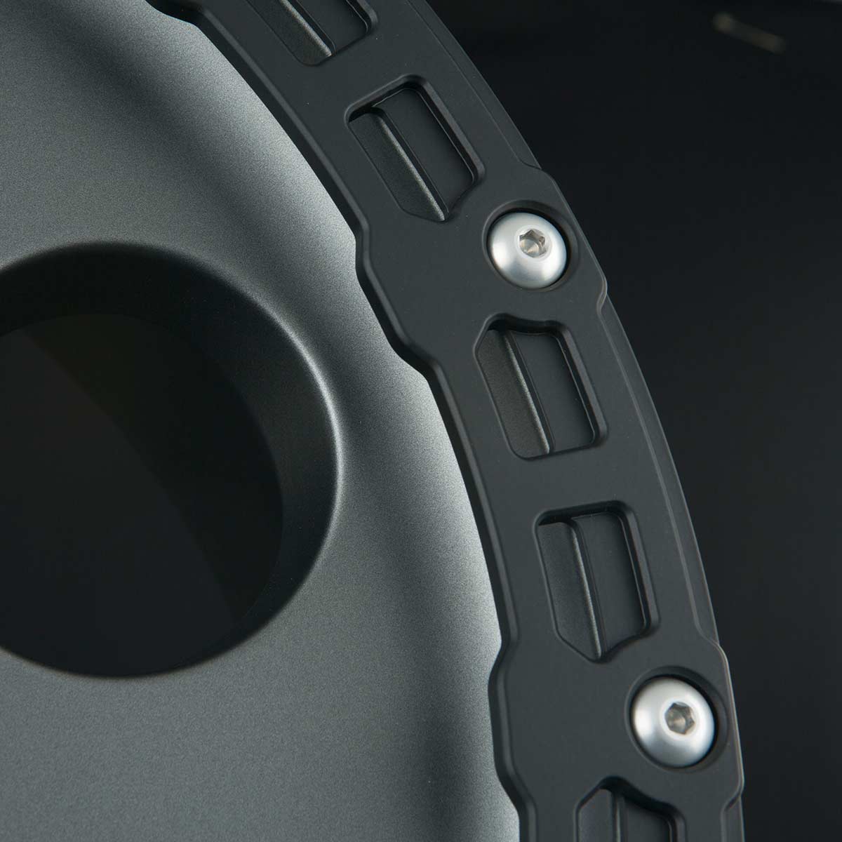 delta4x4 Klassik_B Alufelge 6x120 gun metal grey – Transit/Tourneo Custom