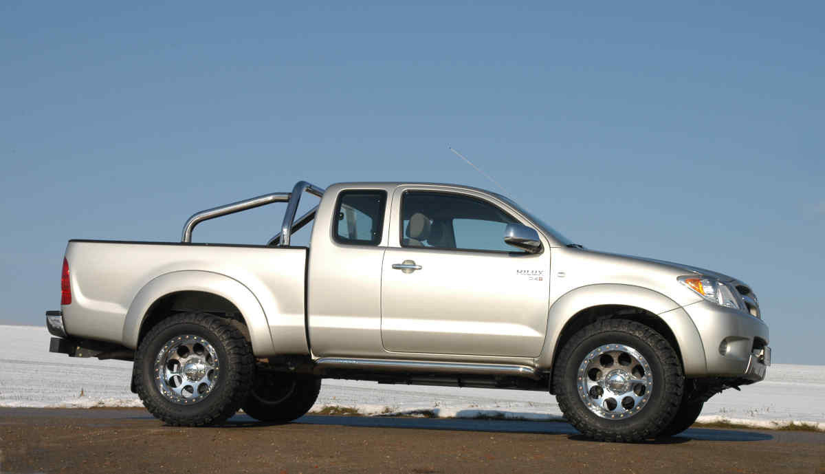 delta4x4 SideBars Toyota Hilux (N25N2)