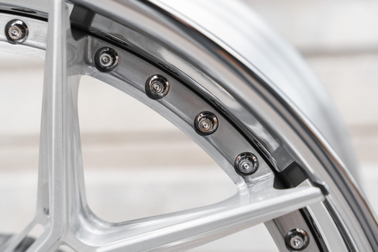 La Chanti LC-F28 12J x 21 Zoll 5x112 ET50 Brushed Face / Chrome LIP