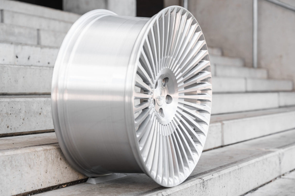 La Chanti LC-F29 12J x 22 Zoll 5x112 ET30 Brushed Silver