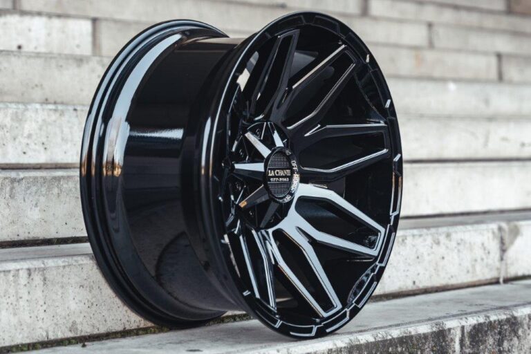 La Chanti LC-OF4 10J x 20 Zoll 5x127/139,7 ET-12 Glossy Black