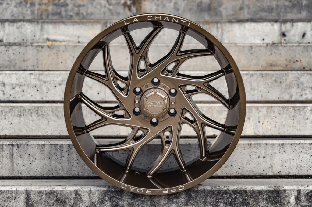 La Chanti LC-OF20 10J x 22 Zoll 5x139,7 ET12 Glossy Silver Milled
