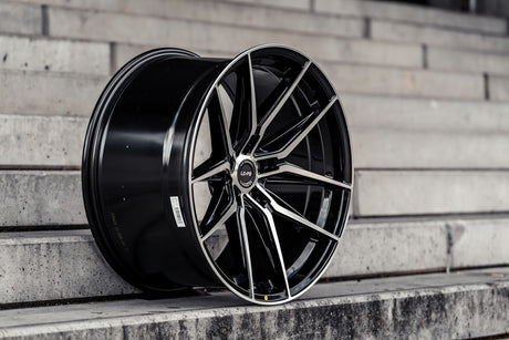 La Chanti LC-P3 8,5J x 19 Zoll 5x112 ET30 Black Machined