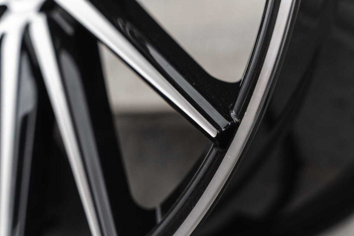 La Chanti LC-P5 9,5J x 19 Zoll 5x112 ET45 Machined Black