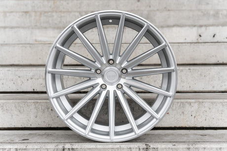 La Chanti LC-P5 9,5J x 19 Zoll 5x112 ET40 Machined Silver