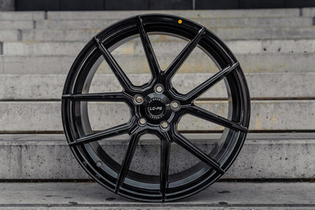 La Chanti LC-P6 8,5J x 19 Zoll 5x112 ET45 Glossy Black
