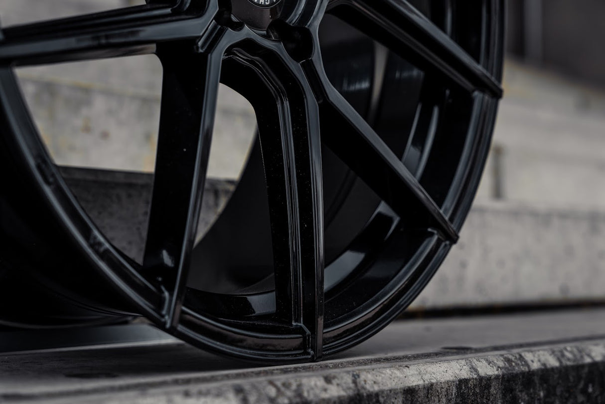 La Chanti LC-P6 8,5J x 19 Zoll 5x120 ET33 Glossy Black