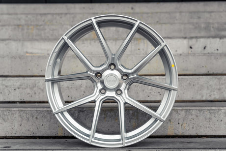 La Chanti LC-P6 8,5J x 19 Zoll 5x112 ET45 Machined Silver