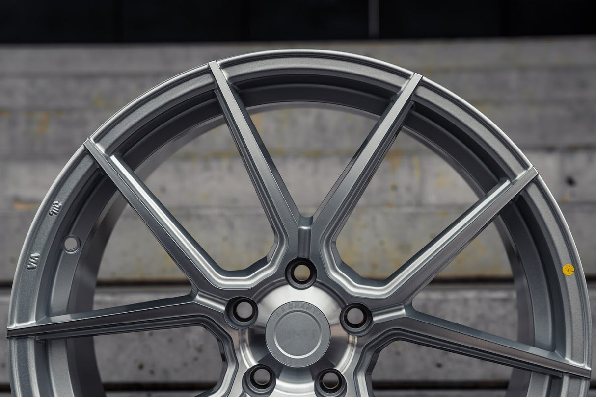 La Chanti LC-P6 9,5J x 19 Zoll 5x120 ET40 Machined Silver