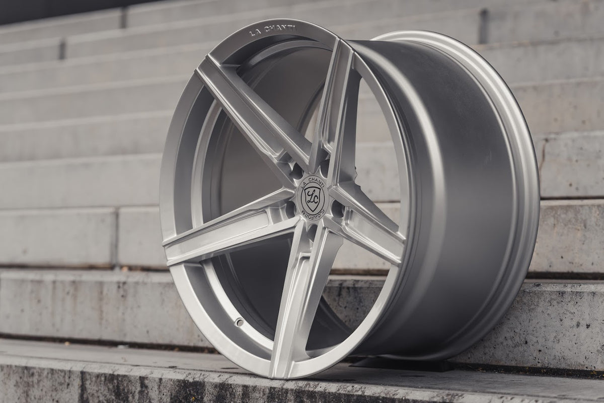 La Chanti LC-P8 10,5J x 20 Zoll 5x114,3 ET40 Brushed Silver