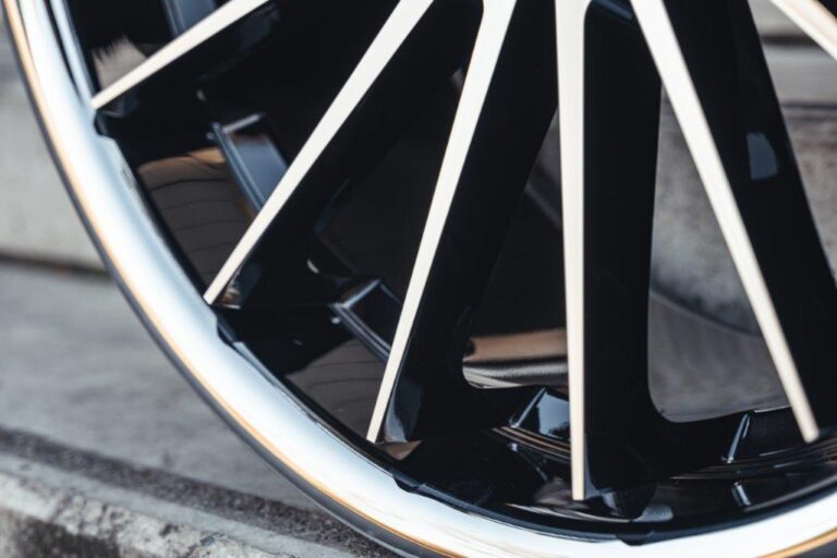 La Chanti LC-P12 10,5J x 22 Zoll 5x112 ET40 Machined Silver – SS LIP