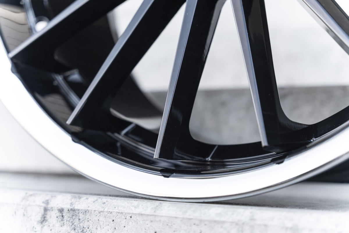 La Chanti LC-P12 10,5J x 22 Zoll 5x112 ET40 Glossy Black