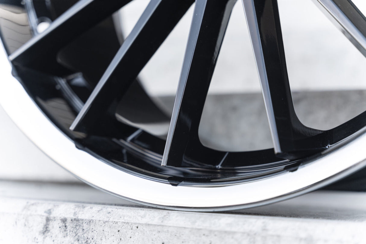 La Chanti LC-P12 9J x 22 Zoll 5x112 ET35 Glossy Black