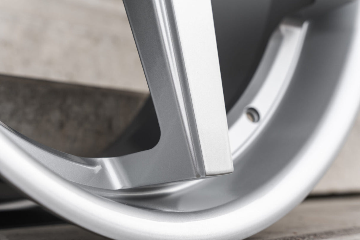 La Chanti LC-P13 9J x 20 Zoll 5x112 ET23 Silver