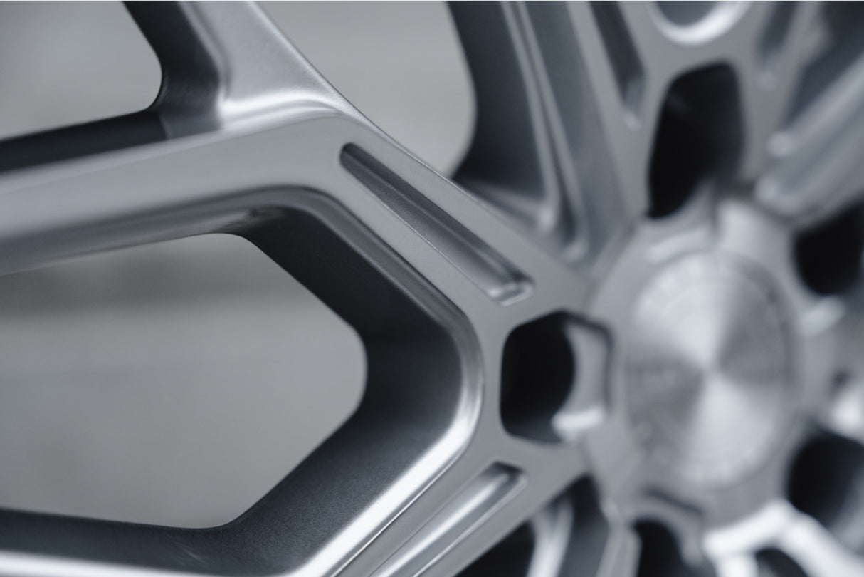 La Chanti LC-P14 9J x 20 Zoll 5x112 ET35 Machined Silver