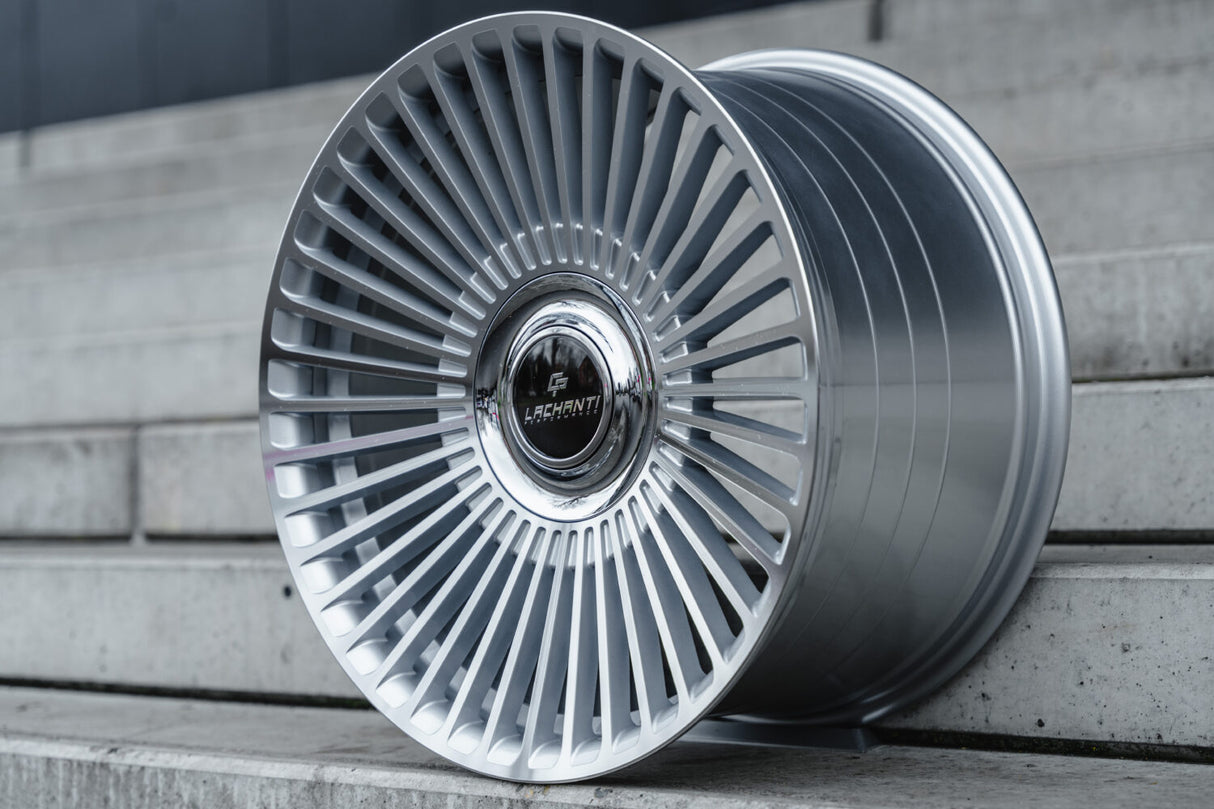 La Chanti LC-P19 10,5J x 21 Zoll 5x114,3 ET42 Machined Silver