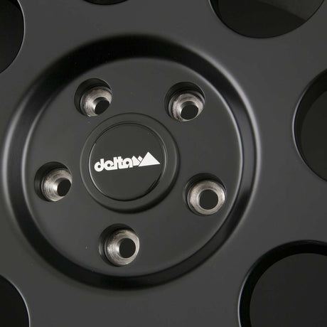delta4x4 Klassik Alufelge 5x165,1 Schwarz Matt – Defender 90/110