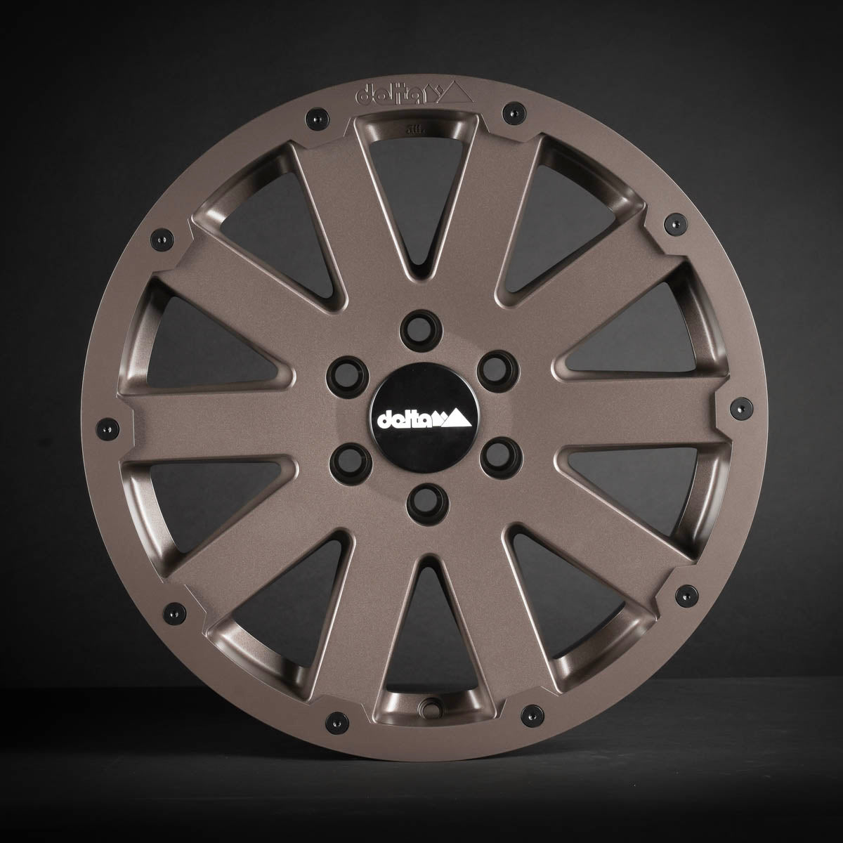 delta4x4 Hanma 17" Sahara Alufelge 6x120 Bronze Matt – Transit/Tourneo Custom