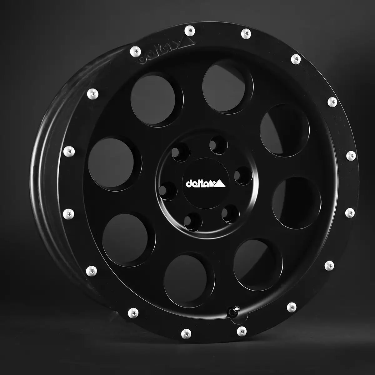 delta4x4 Klassik_B Alufelge 6x130 Schwarz Matt – Grenadier
